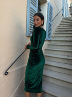 Vestido midi elegante entallado, color verde, vista trasera