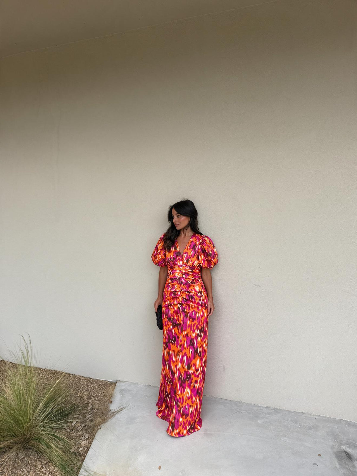 Vestido midi floral con mangas abullonadas, color naranja, cuarta vista