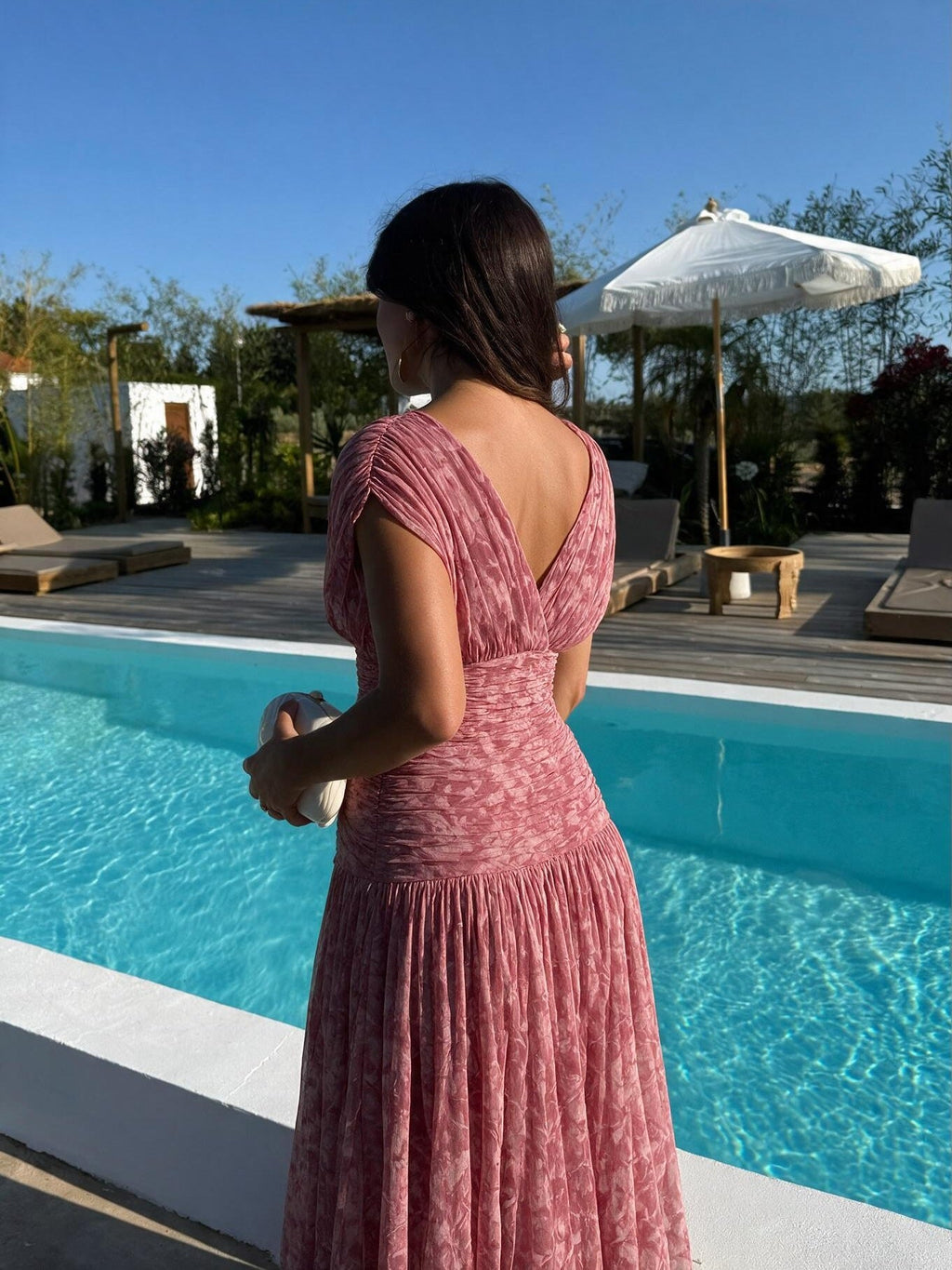 Vestido vaporoso de caída ligera, vista trasera