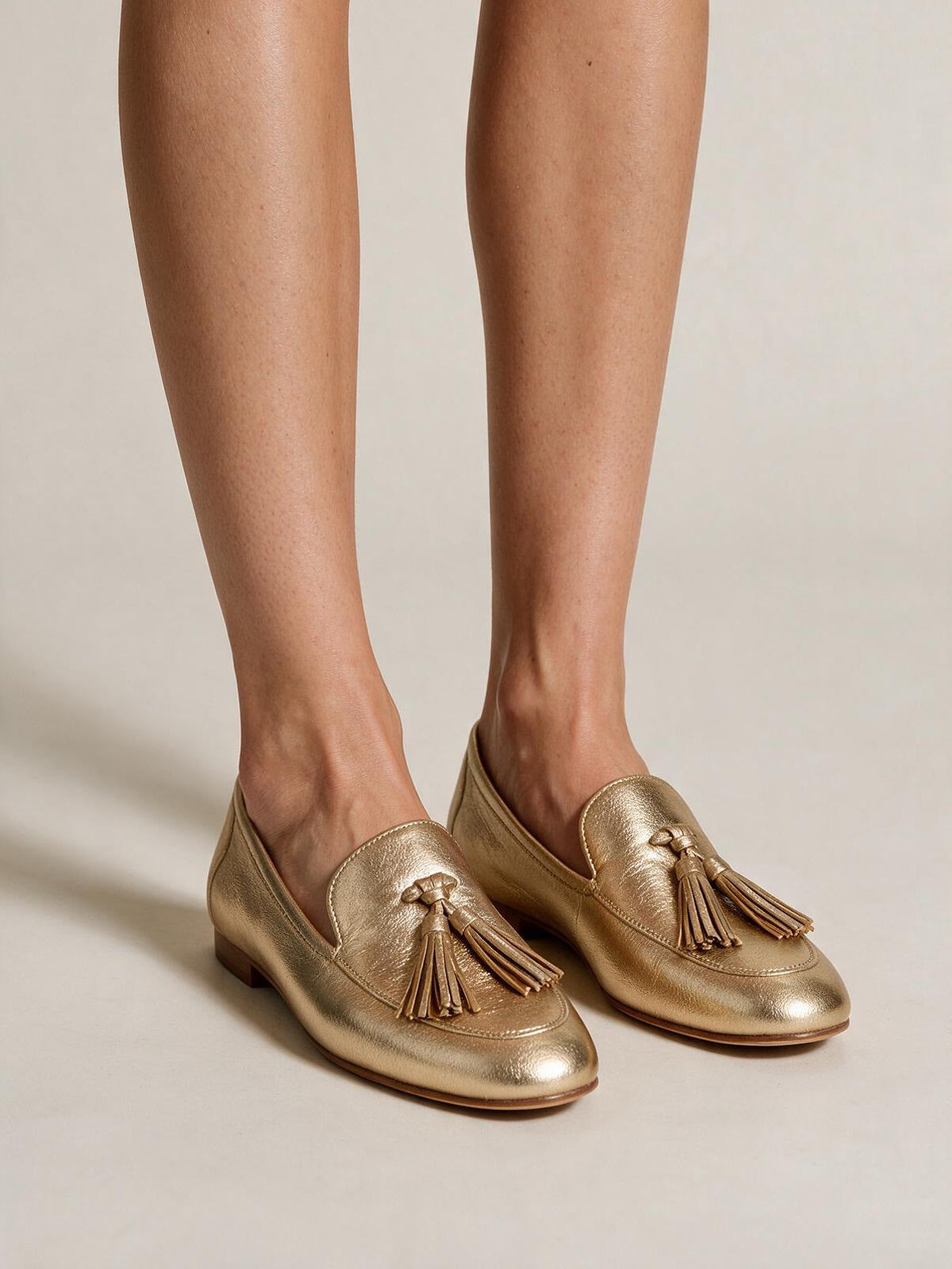 Zapatillas con acabado metalizado, vista frontal