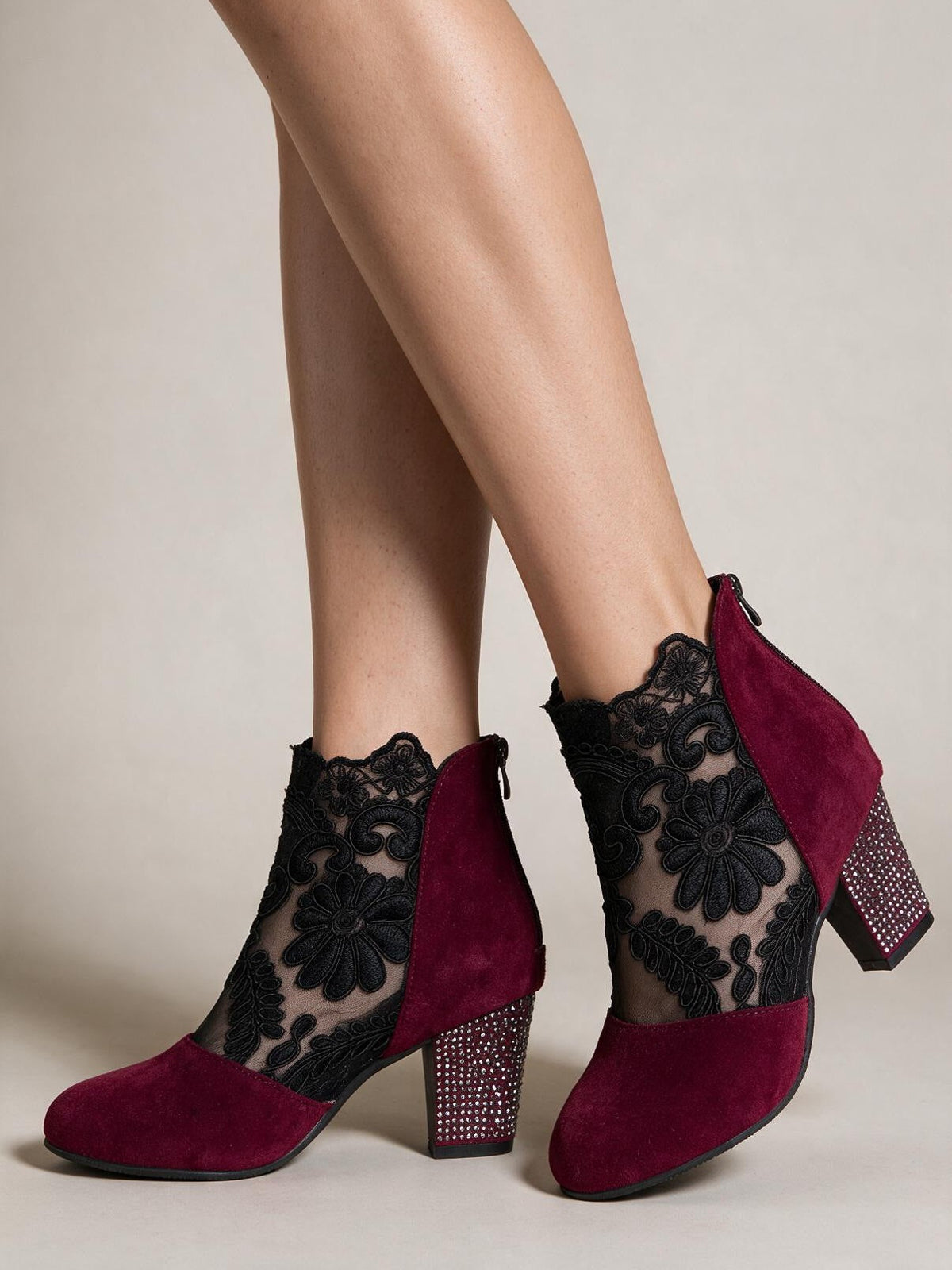 Zapatillas con forro transpirable, color rojo, vista frontal
